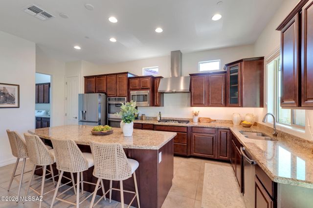 964 W Golden Barrel Court, Tucson, AZ 85755