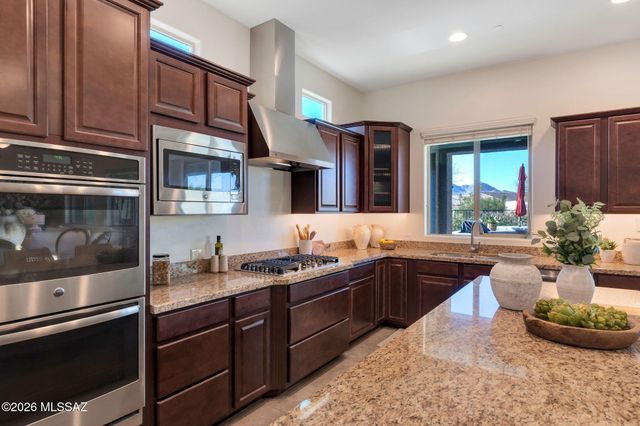 964 W Golden Barrel Court, Tucson, AZ 85755