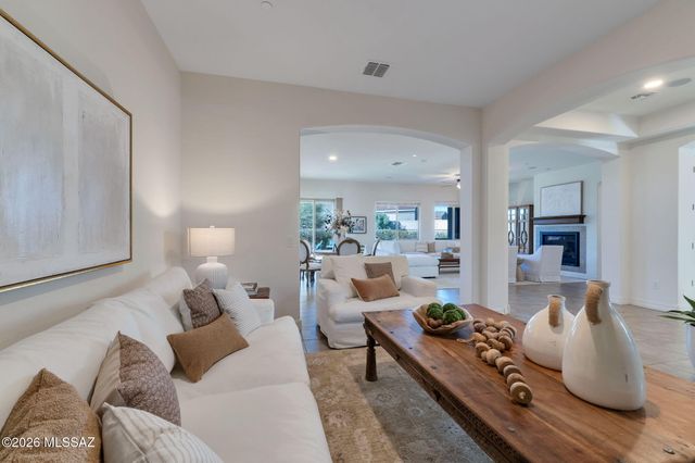 964 W Golden Barrel Court, Tucson, AZ 85755