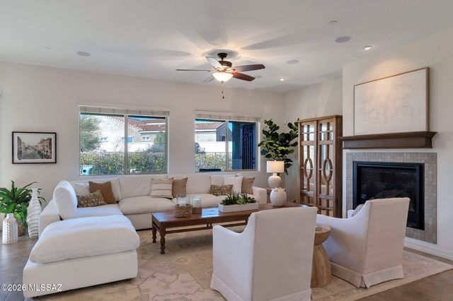 964 W Golden Barrel Court, Tucson, AZ 85755