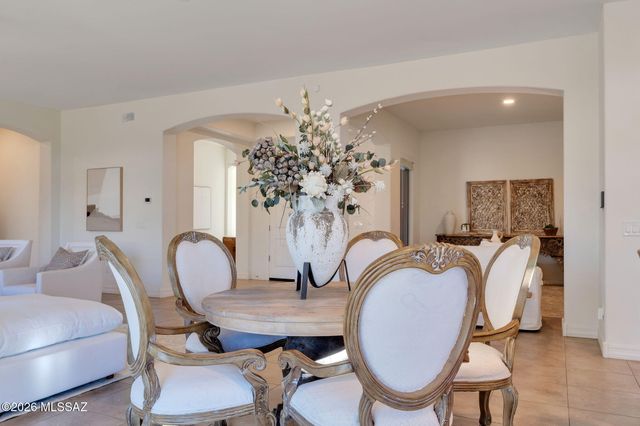 964 W Golden Barrel Court, Tucson, AZ 85755