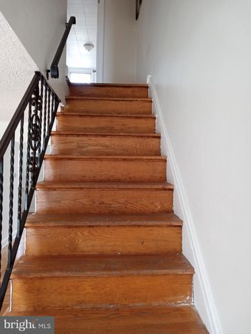 123 SPRING VALLEY RD, Darby, PA 19023