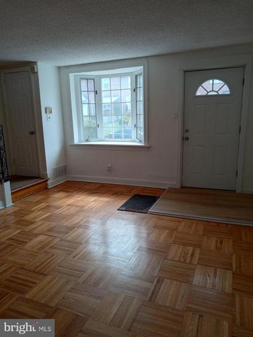 123 SPRING VALLEY RD, Darby, PA 19023