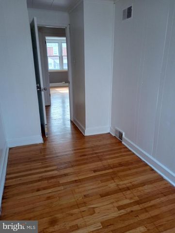 123 SPRING VALLEY RD, Darby, PA 19023