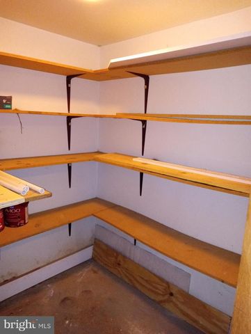 123 SPRING VALLEY RD, Darby, PA 19023