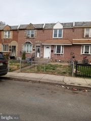 123 SPRING VALLEY RD, Darby, PA 19023