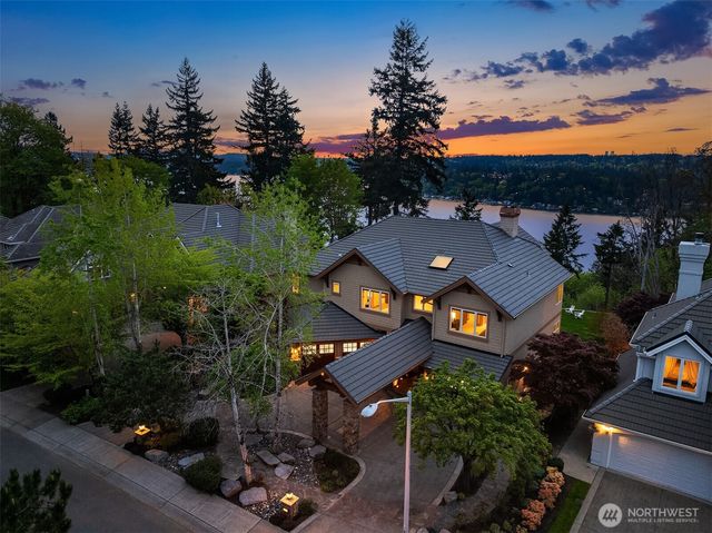 2457 204th Terrace NE, Sammamish, WA 98074