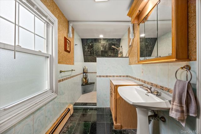 42 N Corona Avenue, Valley Stream, NY 11580