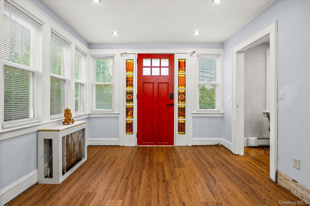 42 N Corona Avenue, Valley Stream, NY 11580 — photo 5