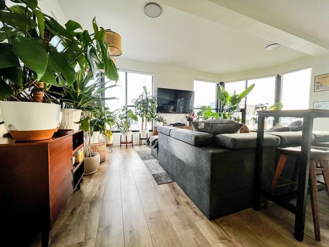 1 Sewall 407, Boston, MA 02120