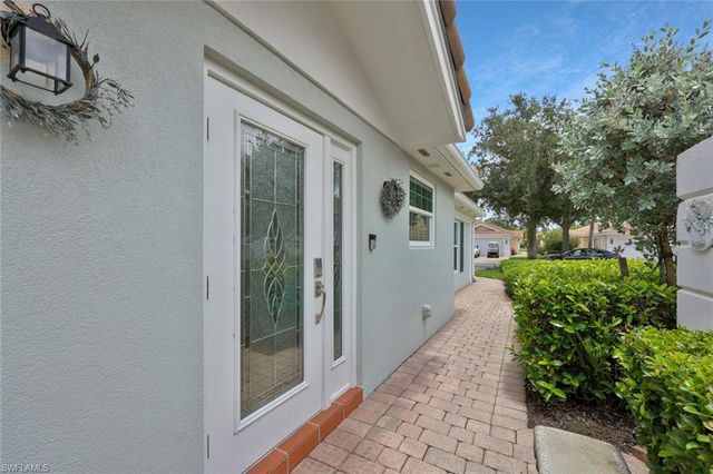 5386 Guadeloupe WAY, Naples, FL 34119