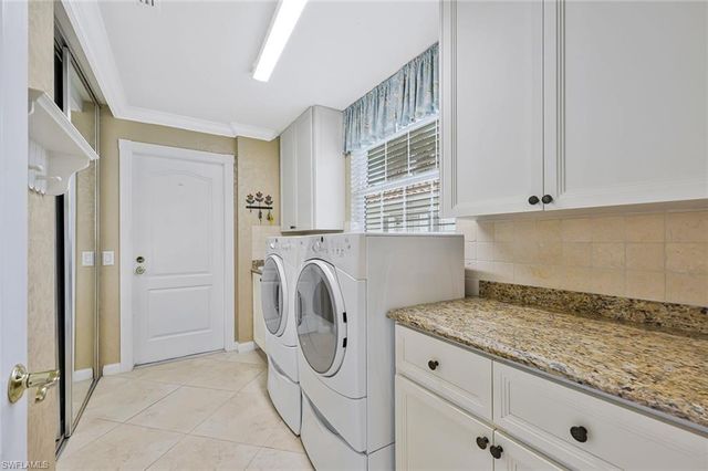 5386 Guadeloupe WAY, Naples, FL 34119