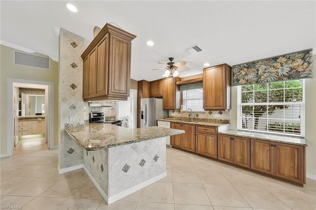 5386 Guadeloupe WAY, Naples, FL 34119