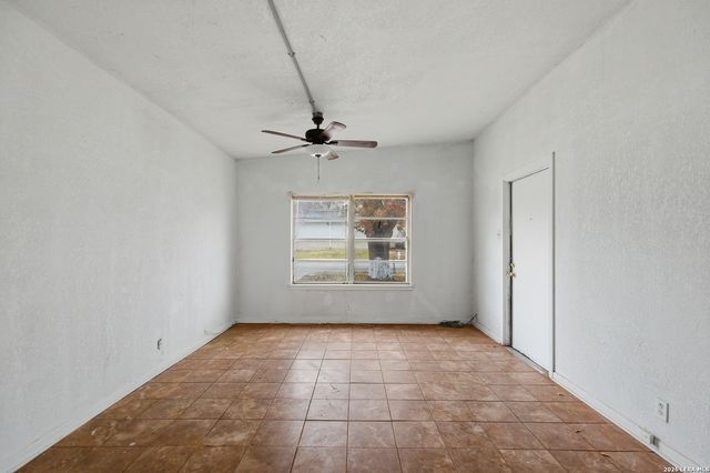 4518 Bernadine Dr, San Antonio, TX 78220