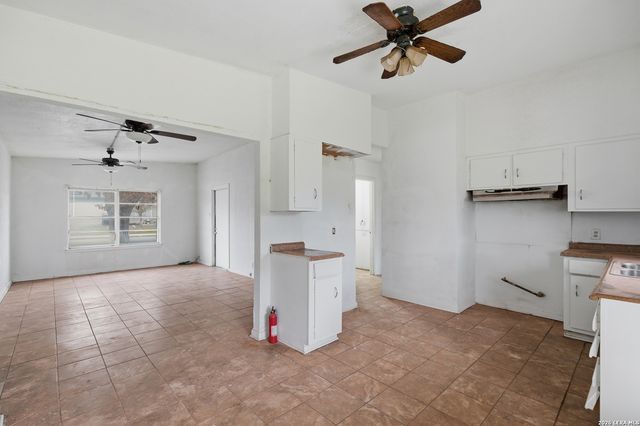 4518 Bernadine Dr, San Antonio, TX 78220