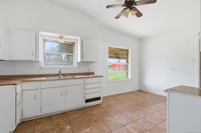 4518 Bernadine Dr, San Antonio, TX 78220