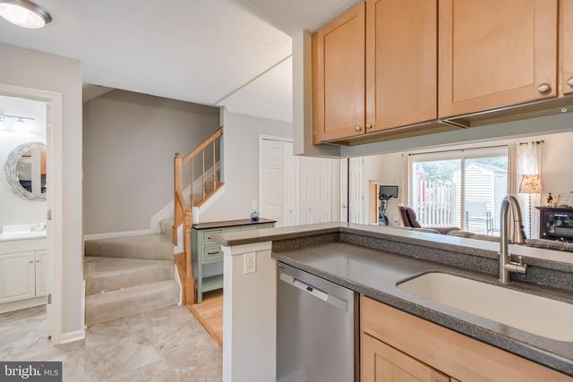 6500 OLD CARRIAGE DR, Alexandria, VA 22315