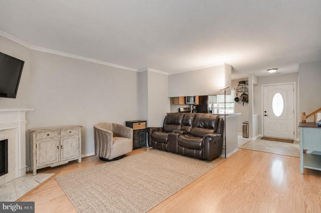 6500 OLD CARRIAGE DR, Alexandria, VA 22315