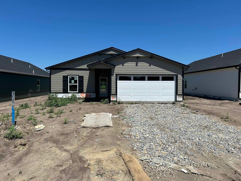 3580 E Hollandale St, Derby, KS 67037