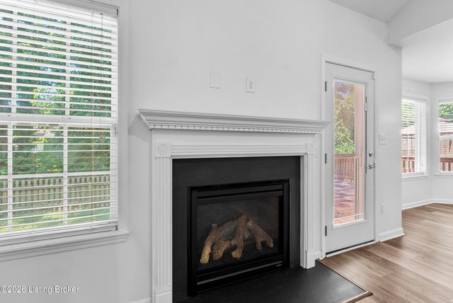4022 Emerald Spring Pl, Louisville, KY 40245