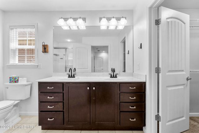 4022 Emerald Spring Pl, Louisville, KY 40245
