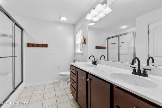 4022 Emerald Spring Pl, Louisville, KY 40245