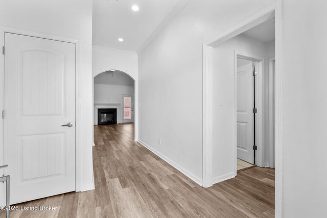 4022 Emerald Spring Pl, Louisville, KY 40245