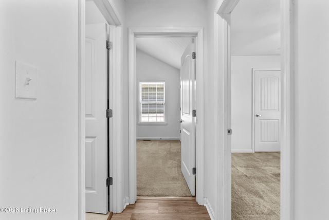 4022 Emerald Spring Pl, Louisville, KY 40245