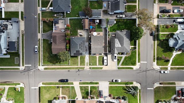 101 Miramar Boulevard, Lindenhurst, NY 11757