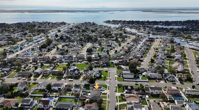 101 Miramar Boulevard, Lindenhurst, NY 11757