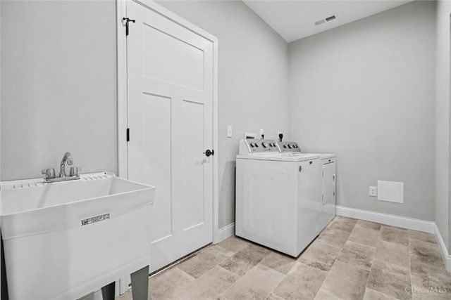 5100 Renaissance Park Drive, Franklin, OH 45005