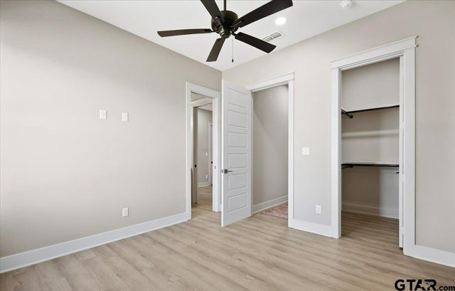12181 Oak Grove Dr., Tyler, TX 75706