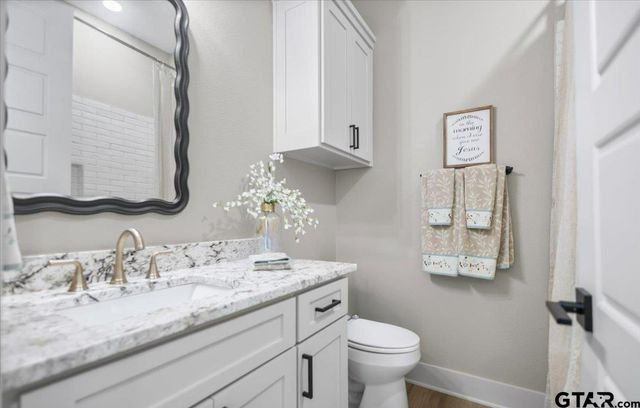12181 Oak Grove Dr., Tyler, TX 75706