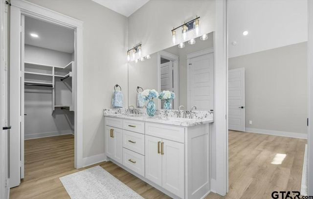 12181 Oak Grove Dr., Tyler, TX 75706