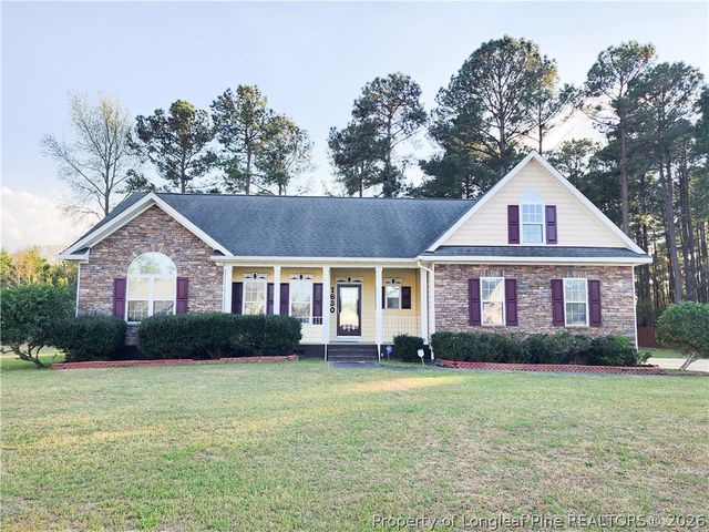 1630 Pristine Lane, Hope Mills, NC 28348
