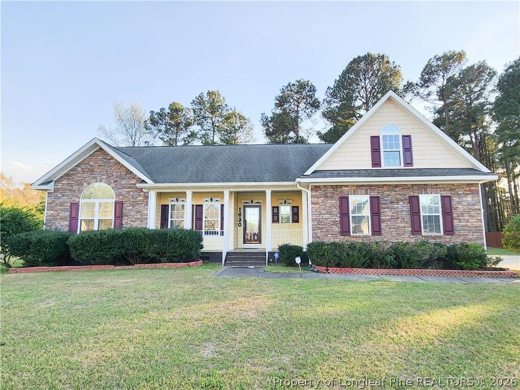 1630 Pristine Lane, Hope Mills, NC 28348