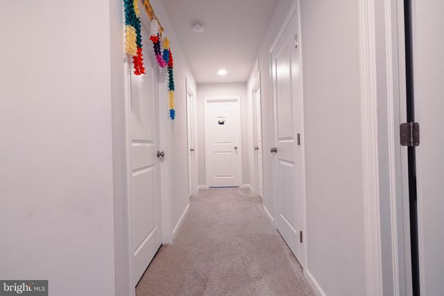 1722 BRADLEY DR, Harrisburg, PA 17110