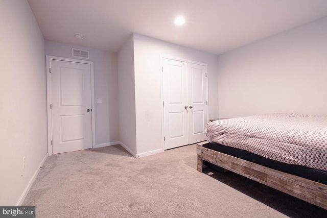 1722 BRADLEY DR, Harrisburg, PA 17110