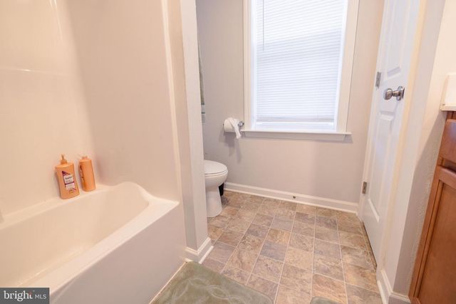 1722 BRADLEY DR, Harrisburg, PA 17110