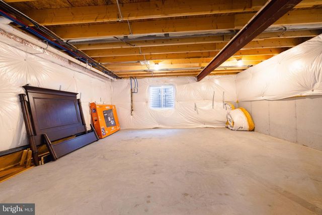 1722 BRADLEY DR, Harrisburg, PA 17110