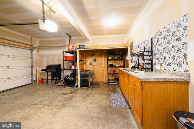 1722 BRADLEY DR, Harrisburg, PA 17110