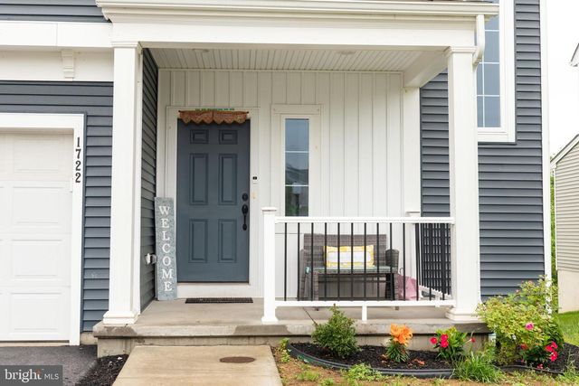 1722 BRADLEY DR, Harrisburg, PA 17110