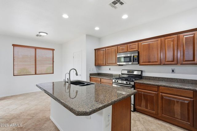 3822 W ADAMANDA Court, Phoenix, AZ 85086