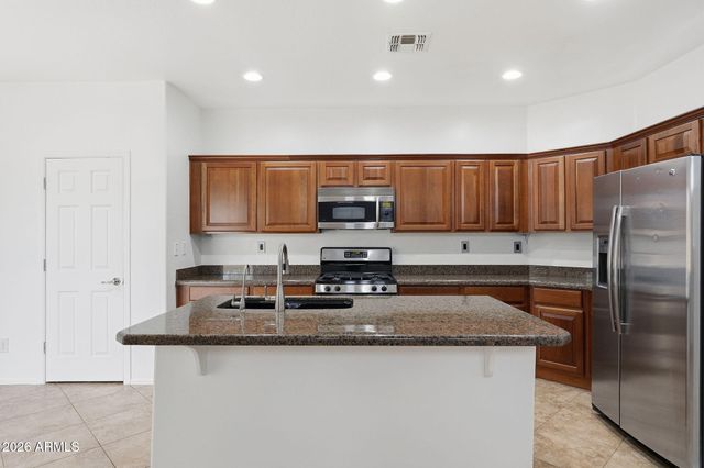 3822 W ADAMANDA Court, Phoenix, AZ 85086