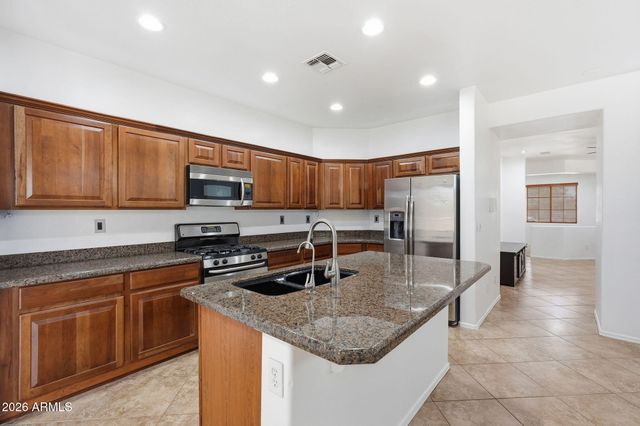 3822 W ADAMANDA Court, Phoenix, AZ 85086