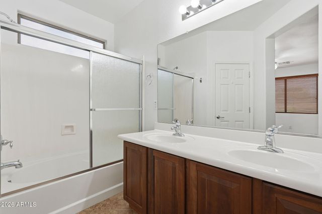 3822 W ADAMANDA Court, Phoenix, AZ 85086