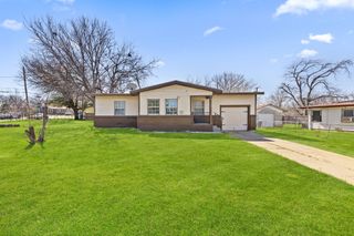 3432 Avenue C, Fort Worth, TX 76105