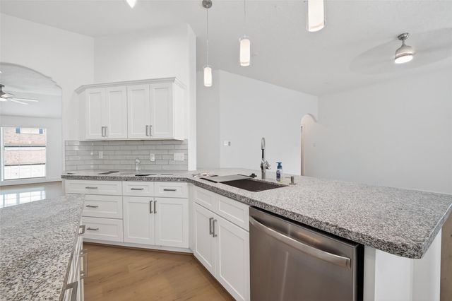 1834 Kessler Park Court, Houston, TX 77047