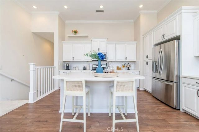 68 Rose Arch, Irvine, CA 92620