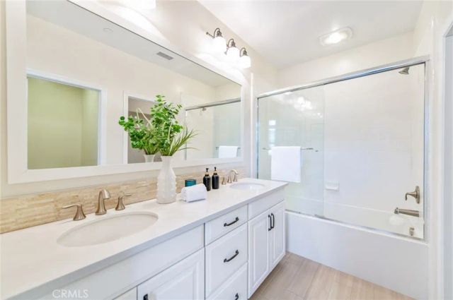 68 Rose Arch, Irvine, CA 92620